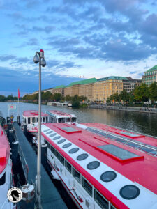 image of boats docked on the Binnenalster.