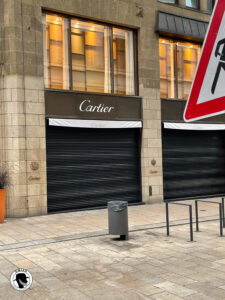 Image of the Cartier storefront