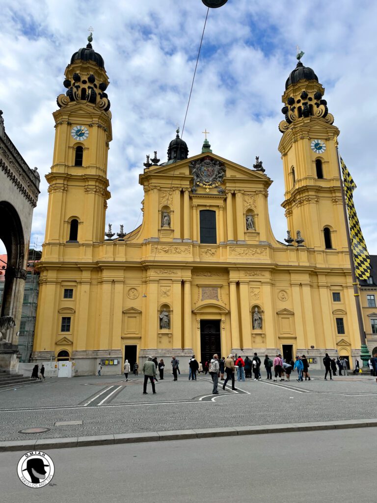 Die Theatiner Kirche