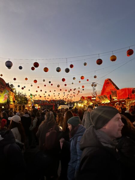 Crown at the Tollwood festival